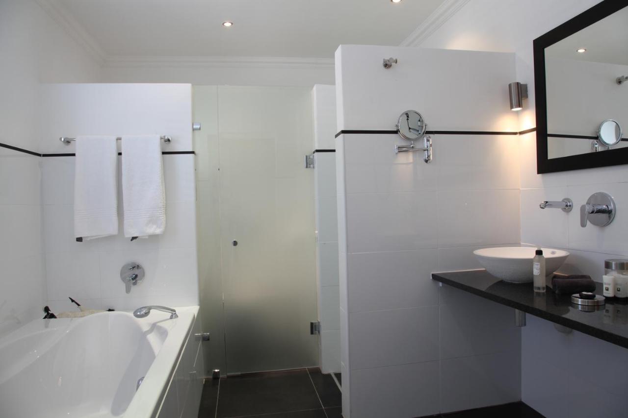 Plumwood Boutique Hotel By The Living Journey Collection Franschhoek Bagian luar foto