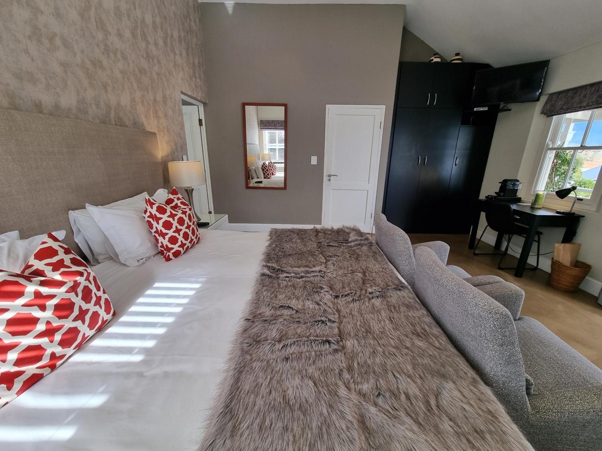 Plumwood Boutique Hotel By The Living Journey Collection Franschhoek Bagian luar foto