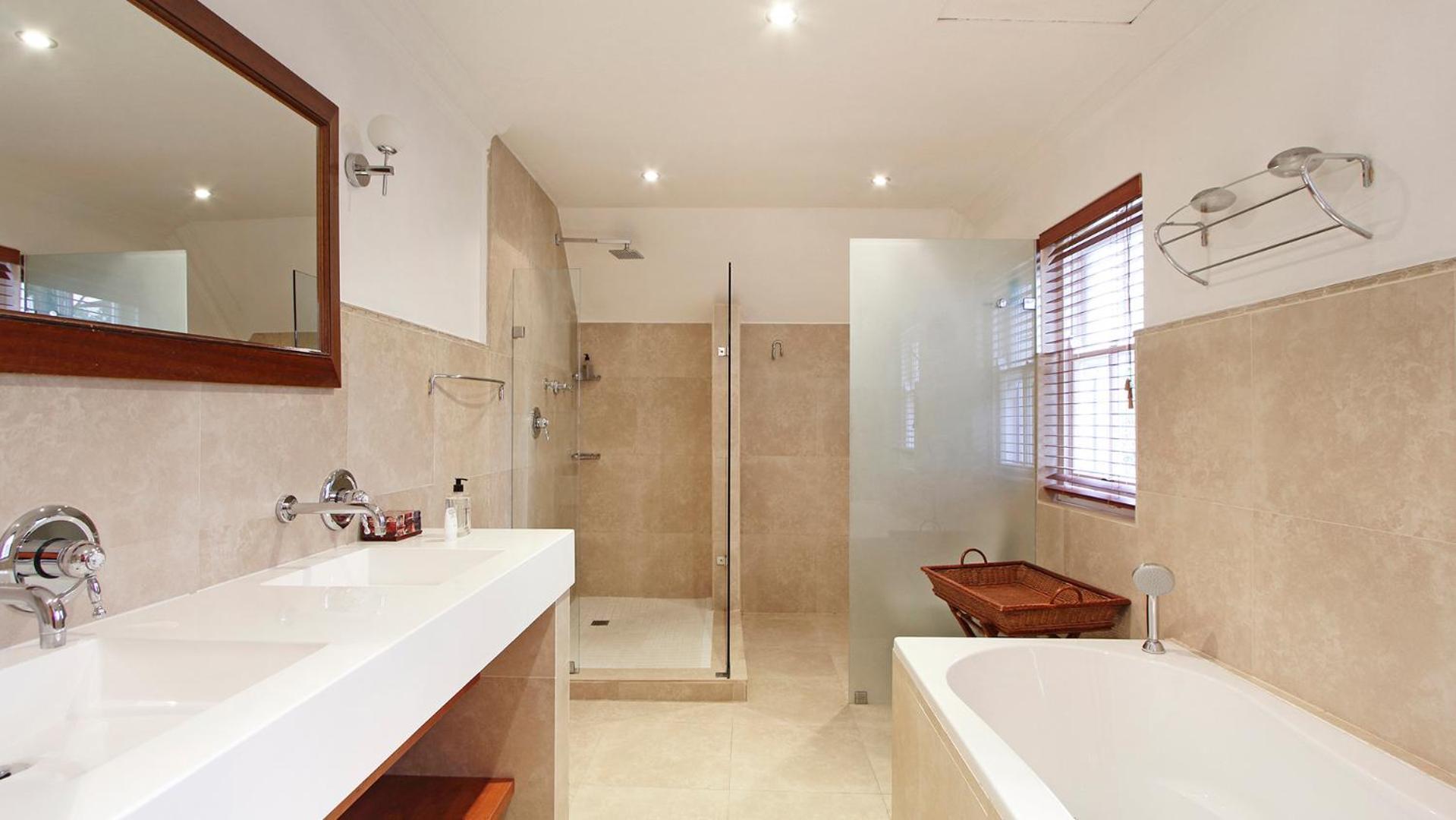 Plumwood Boutique Hotel By The Living Journey Collection Franschhoek Bagian luar foto