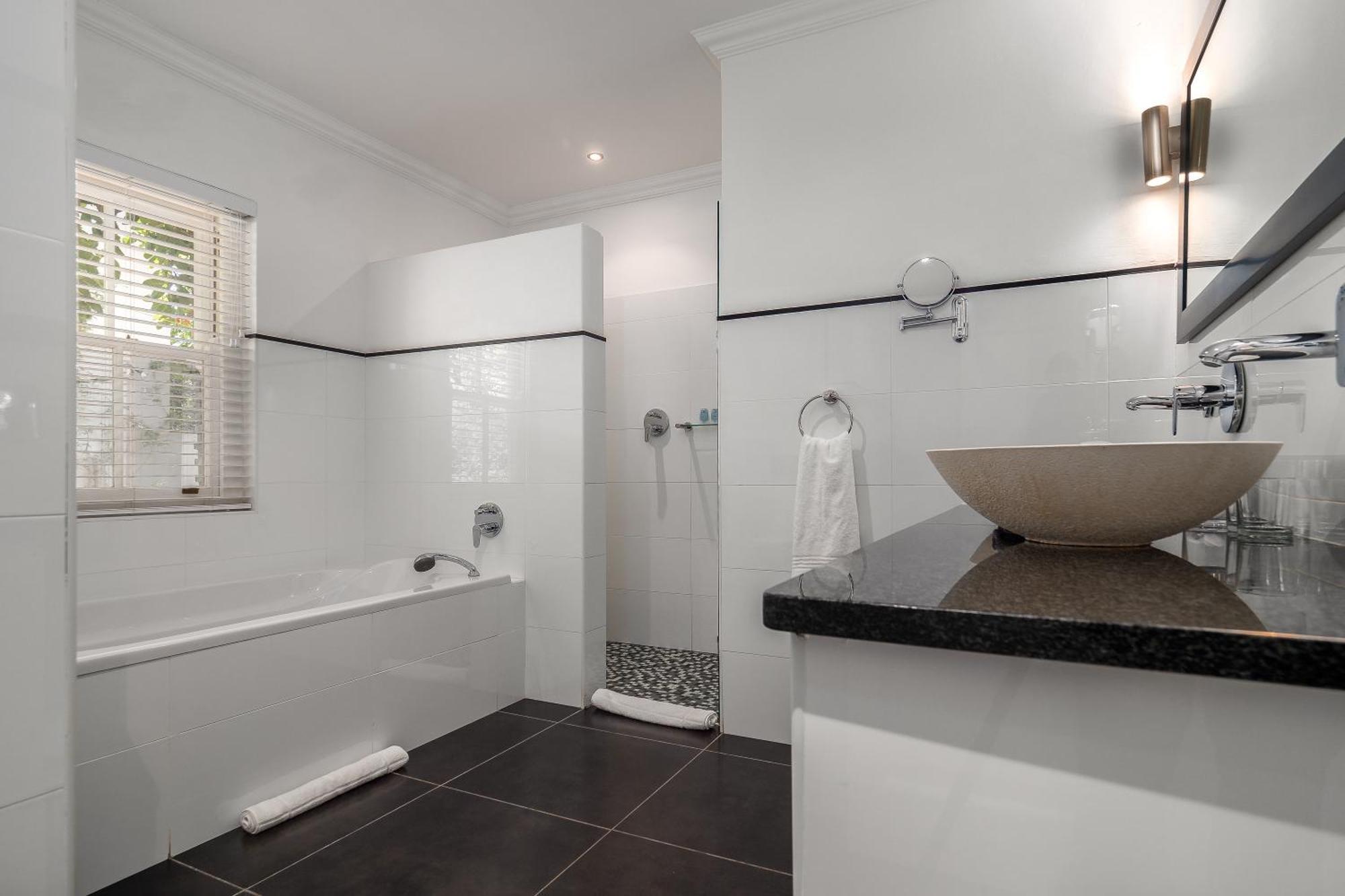 Plumwood Boutique Hotel By The Living Journey Collection Franschhoek Bagian luar foto
